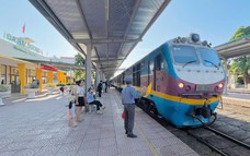Chạy tàu chặng ngắn đưa đón công nhân viên chức Hải Phòng đi làm