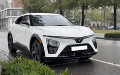 Sau 1 năm lăn bánh, đây là khấu hao VinFast VF7 và Mazda CX-5