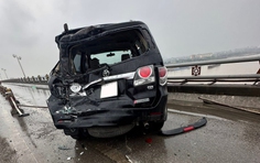 Đỗ xe thế nào an toàn khi gặp sự cố trên đường?