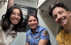 Tiếp viên đường sắt giải cứu khách Tây giữa cơn lũ lịch sử ở Khánh Hòa