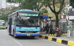 Hà Nội sẽ dùng thẻ vé liên thông đi tàu điện, xe buýt