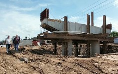 Đề nghị bàn giao dứt điểm mặt bằng thi công hai cây cầu qua Đồng Tháp trong tháng 6/2025