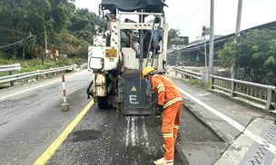 Tổng lực vá sửa mặt đường hư hỏng trên tuyến QL1 qua tỉnh Khánh Hoà