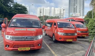 TP.HCM: Cán bộ, công chức đi làm bằng xe đưa đón tăng cao
