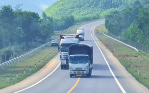 Cao tốc Cam Lộ - La Sơn sắp cấm xe khách trên 30 chỗ, xe tải trên 30 tấn