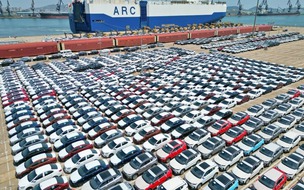 Ô tô nhập khẩu tràn về Việt Nam khiến xe lắp ráp gặp khó