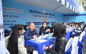 Trường ĐH Điện lực thu hút đông đảo học sinh và phụ huynh tại Ngày hội tư vấn tuyển sinh – hướng nghiệp năm 2025