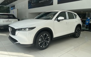 Thị trường ô tô Việt Nam ngày càng chật chội: Xe cũ xả kho trước áp lực xe mới giá mềm, nhiều công nghệ