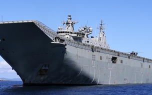 Phi công trực thăng của Australia bị tàu cá chiếu tia laser trên Biển Đông