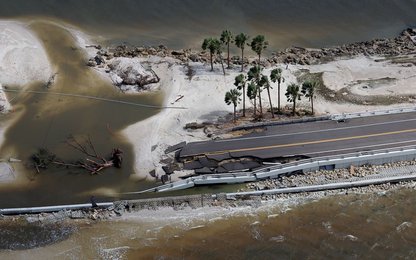 Các hãng vận tải ở Florida, Mỹ bắt đầu hồi phục sau bão Ian
