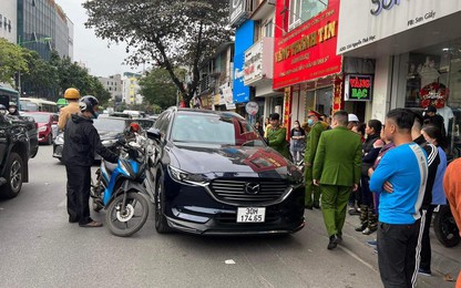 Hà Nội: Làm rõ việc thanh niên chặn đầu ôtô, rút súng dọa người đi đường