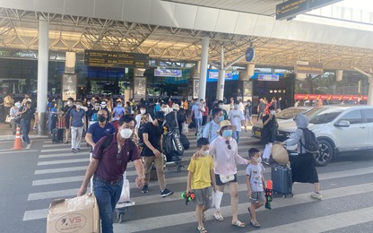 Sân bay Tân Sơn Nhất dự kiến đón 130.000 khách/ngày cao điểm Tết Nguyên đán