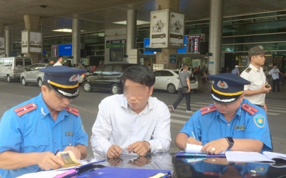 Xử phạt 443 trường hợp chèo kéo khách tại sân bay Tân Sơn Nhất 