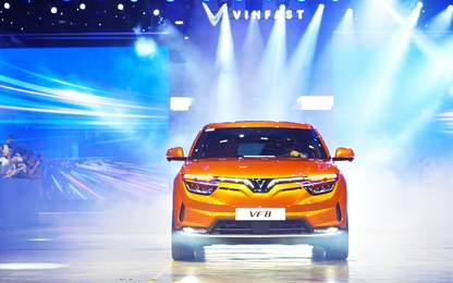 100 chiếc ô tô điện toàn cầu đầu tiên của VinFast đến tay khách hàng