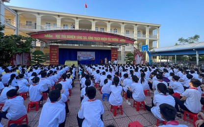 Hải Phòng: Hơn 700 học sinh trường THCS Nam Hải được tuyên truyền ATGT