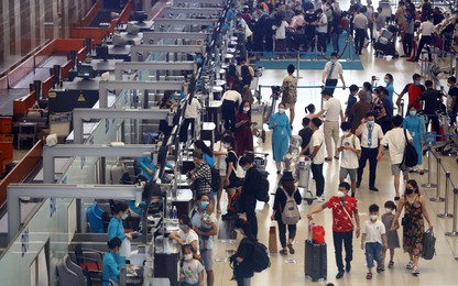 Chùm ảnh: Sân bay Nội Bài lên phương án đón hơn 100 nghìn lượt khách ngày cao điểm Tết