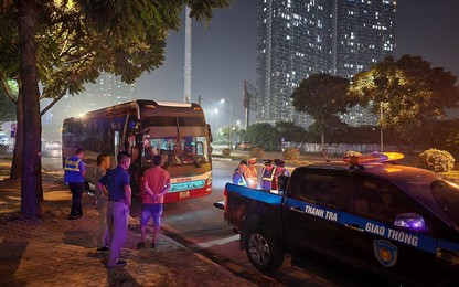 Hà Nội: TTGT phối hợp CSGT tuần tra đêm bắt xe hợp đồng trá hình vận chuyển khách