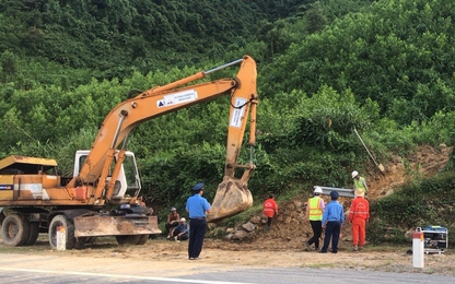 Kịp thời ngăn chặn hành vi tự ý mở đường gây hư hại kết cấu hạ tầng giao thông tuyến La Sơn - Túy Loan