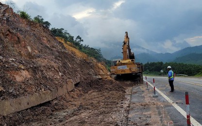 Khắc phục, đảm bảo an toàn điểm sạt lở trên cao tốc La Sơn – Túy Loan