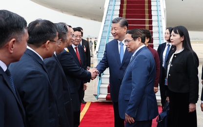 Thủ tướng Phạm Minh Chính ra sân bay đón Tổng Bí thư, Chủ tịch Trung Quốc Tập Cận Bình