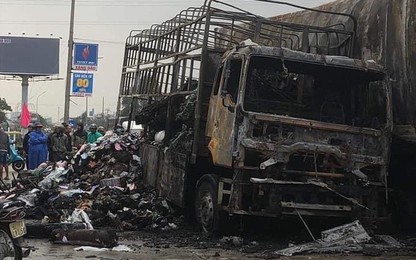 Video: Sau tiếng nổ lớn, ôtô tải và xe container bốc cháy dữ dội trước cây xăng ở Quảng Nam