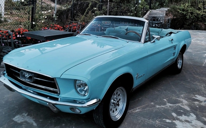 Chi tiết Ford Mustang Convertible Blue 1966 giá gần 2 tỷ đồng