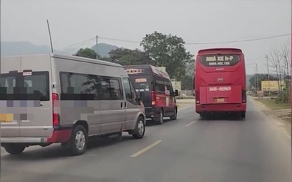 Thanh Hoá: Khởi tố 2 tài xế xe khách vì "dàn trận", ép xe khác trên đường