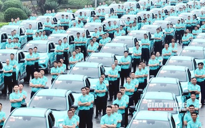 Chùm ảnh: Cận cảnh dàn xe taxi điện chính thức phục vụ người dân Thủ đô
