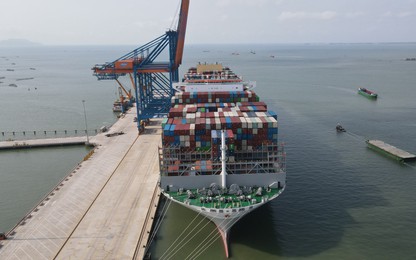 "Đánh thức" cảng biển Việt Nam - Kỳ 2: Đầu tư bến, khơi thông luồng, dịch vụ hấp dẫn