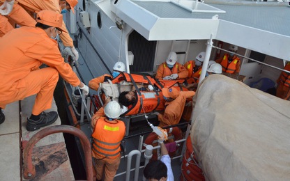 Video: Thuyền viên nước ngoài gặp nạn trên vùng biển Vũng Tàu đã được cứu như thế nào?