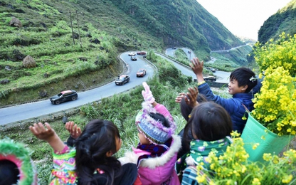 Chấp thuận cho 2 đoàn xe nước ngoài du lịch xuyên Việt