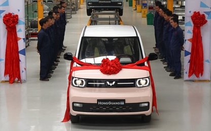 Xe điện Trung Quốc HongGuang MiniEV xuất xưởng tại Việt Nam