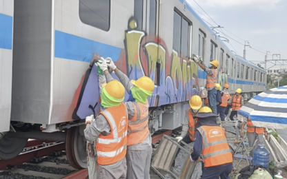Công an xác định người nước ngoài vẽ bậy lên tàu Metro Bến Thành - Suối Tiên