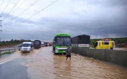 Cao tốc Phan Thiết - Dầu Giây bị ngập: Bộ GTVT yêu cầu làm rõ trách nhiệm