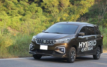 Suzuki Ertiga Hybrid giảm giá đến 100 triệu đồng