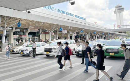 Sân bay Tân Sơn Nhất chống ùn tắc và taxi "chặt chém" trong dịp nghỉ lễ Quốc khánh 2/9