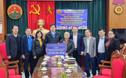 Công đoàn GTVT Việt Nam hỗ trợ 300 triệu đồng cho cựu TNXP, cựu chiến binh gặp khó khăn