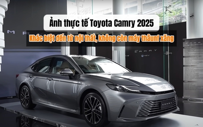 Ảnh thực tế Toyota Camry 2025: Nội thất quá khác biệt, động cơ chỉ còn Hybrid