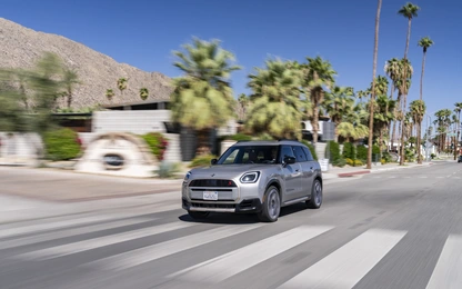 MINI Countryman hoàn toàn mới ra mắt Việt Nam: Ngoại hình nam tính, nội thất ngập tiện nghi