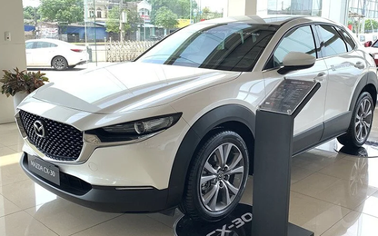 Giá xe Mazda CX-30 lăn bánh tháng 12/2024: Giảm mạnh đấu Toyota Corolla Cross