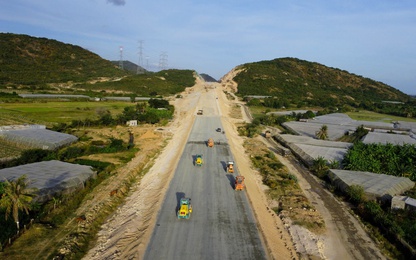 Cần hoàn thành thêm khoảng 1.000 km đường cao tốc trong năm 2025