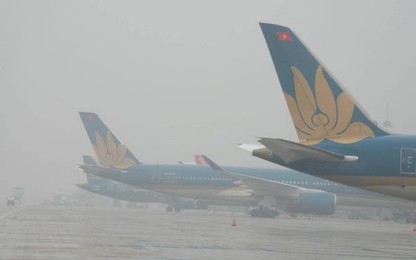Nhiều chuyến bay không thể cất hạ cánh do sương mù dày đặc