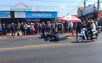 Trên đường về quê đón Tết, xe máy va chạm với xe khách ở Đắk Lắk, cháu bé 3 tuổi tử vong thương tâm
