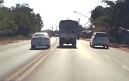 Xử phạt tài xế ô tô tập lái vượt ẩu trên QL26 qua Đắk Lắk