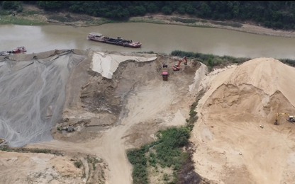 Sở GTVT tỉnh Đắk Lắk tăng cường kiểm tra xe chở cát tại mỏ vật liệu, đầu mối bốc xếp hàng hóa