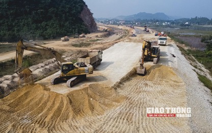 Vẫn thiếu nguồn cát thi công cao tốc Châu Đốc - Cần Thơ - Sóc Trăng