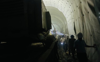 Hơn 8 nghìn lượt khách được chuyển tải khi hầm đường sắt Chí Thạnh gặp sự cố