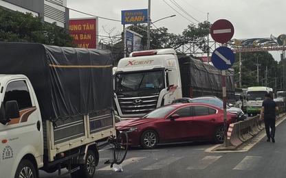 Video TNGT liên hoàn giữa 5 phương tiện trên đường Hồ Chí Minh qua Đắk Nông
