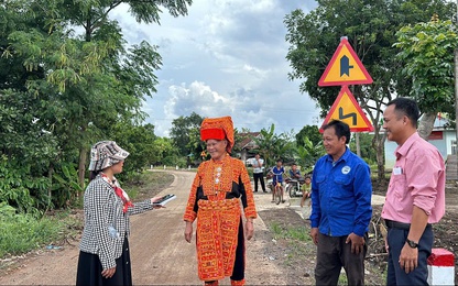 Người dân đồng lòng hiến đất mở đường, phát triển giao thông nông thôn ở Đắk Lắk