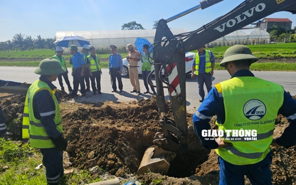 Cận cảnh rào đóng đường ngang đấu nối trái phép vào QL10 qua Thanh Hóa